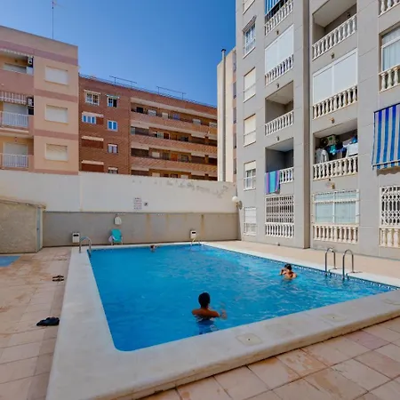 Spacious Studio, Terrace, Pool, Elevator, Beaches *